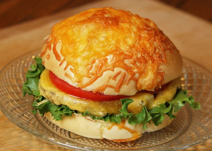4.5″ Onion Cheese Bun 6/6ct